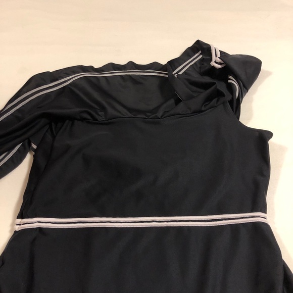 Striped off the shoulder one piece swimsuit - Picture 10 of 10